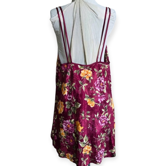 Vintage Just My Size 2pc Set, Satin Chemise W/ Robe, Floral Burgundy, Size 1X - Picture 7 of 15